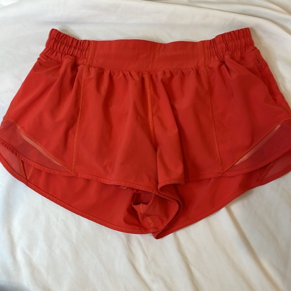 Lululemon Hotty Hots Sz 8 in Red - Picture 3 of 5